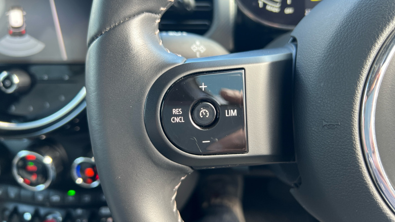 MINI Cooper 1.5 C Exclusive 5dr Auto Petrol Hatchback